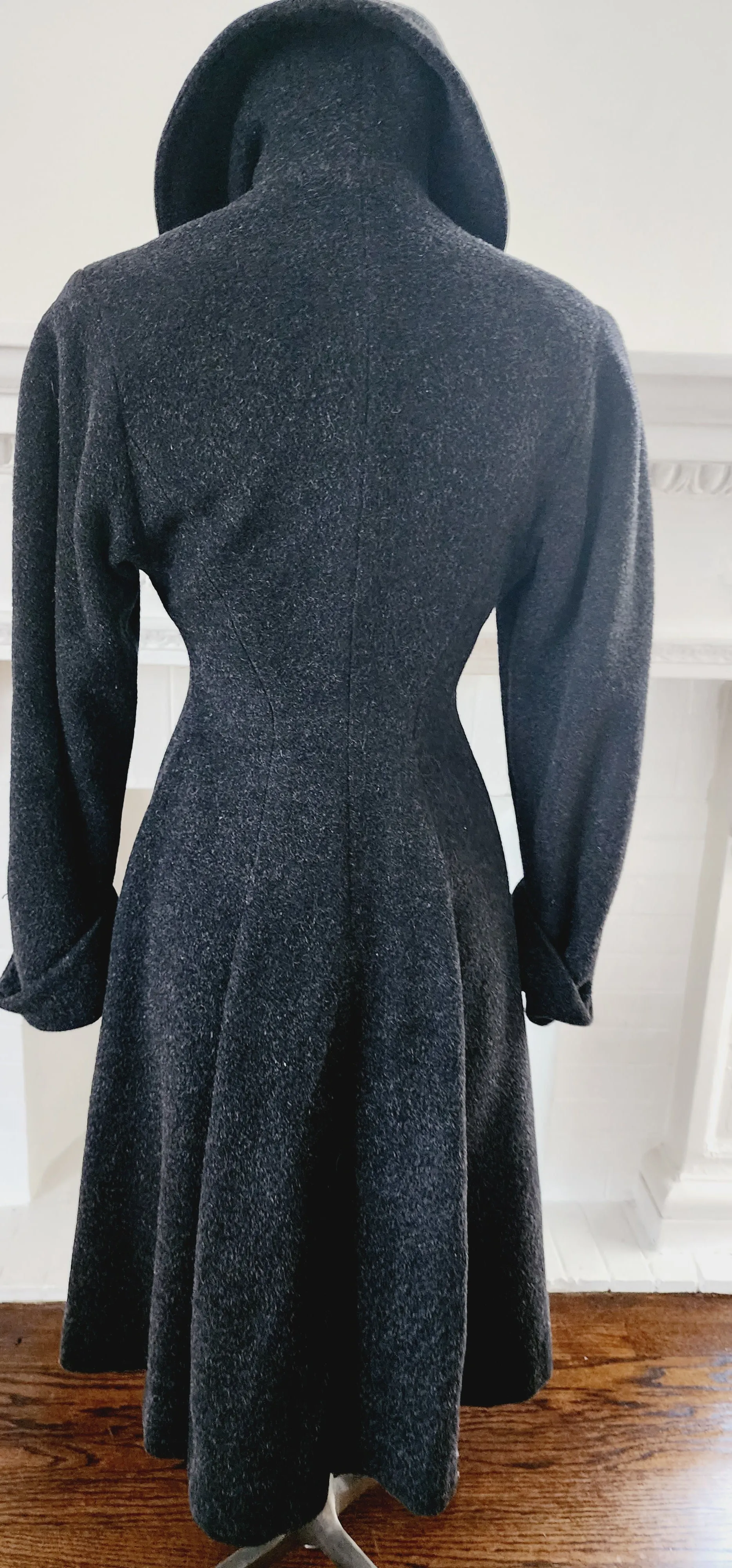 40s 50s Gray Wool Princess Coat w/Shawl Collar & Double Breasted Closure / Small