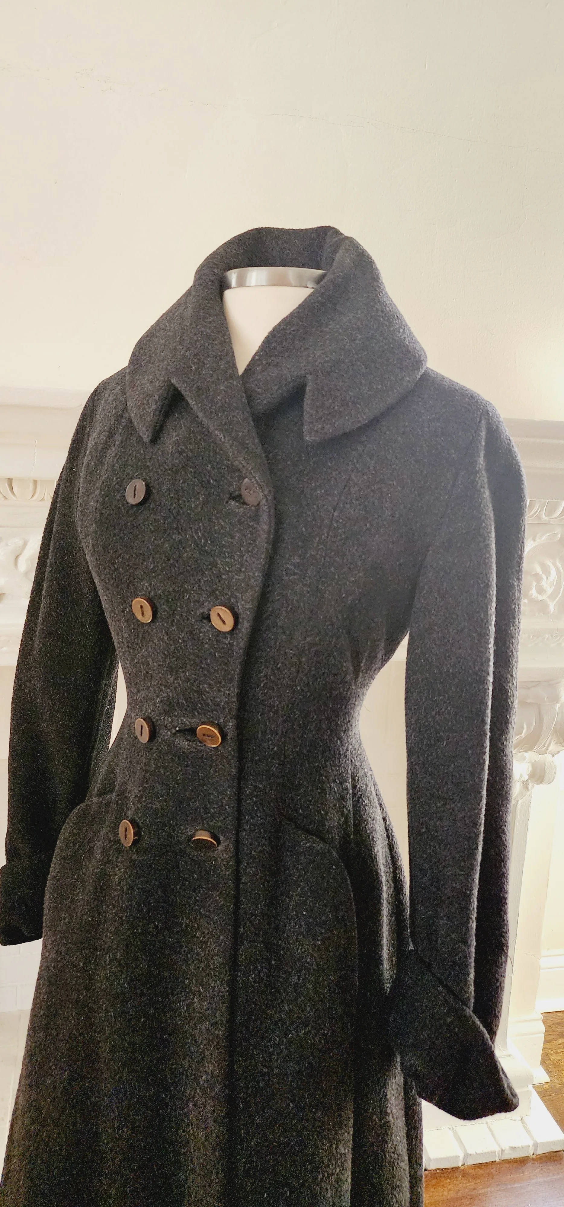 40s 50s Gray Wool Princess Coat w/Shawl Collar & Double Breasted Closure / Small