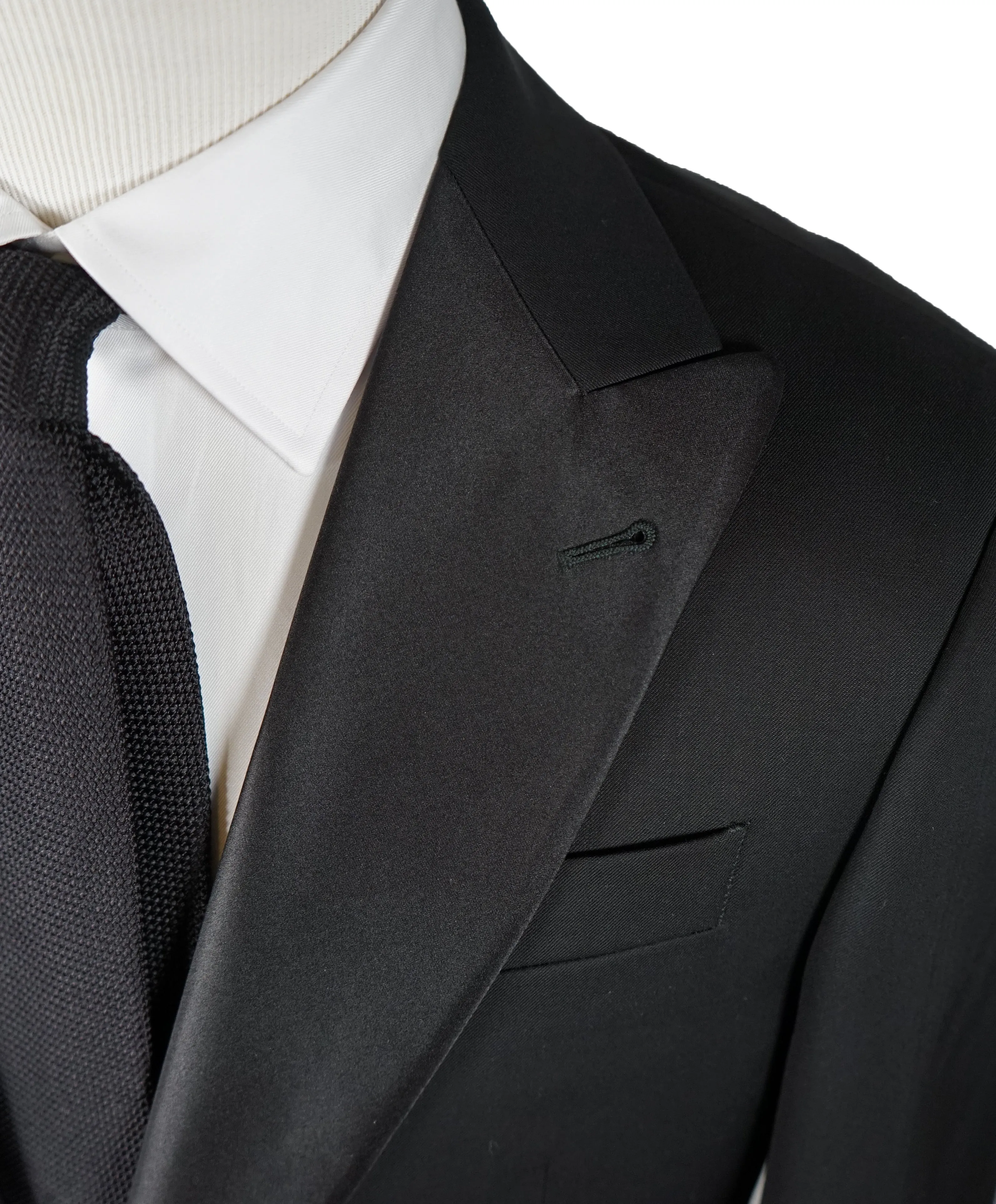 ARMANI COLLEZIONI - Black Peak Lapel 1-Button Satin Tuxedo -  38R