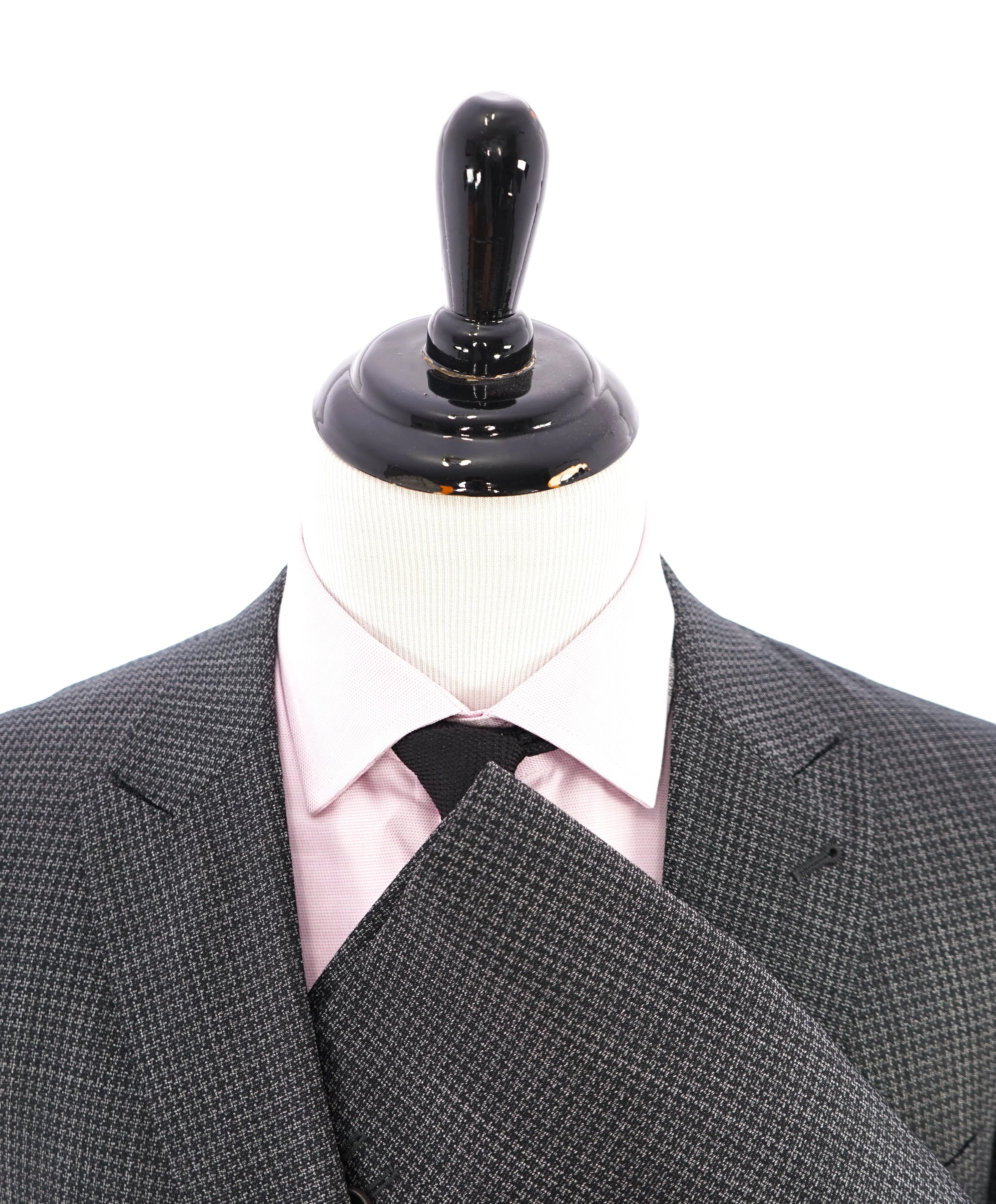 ARMANI COLLEZIONI -  "M Line" Houndstooth Gray Peak Lapel Suit - 46R