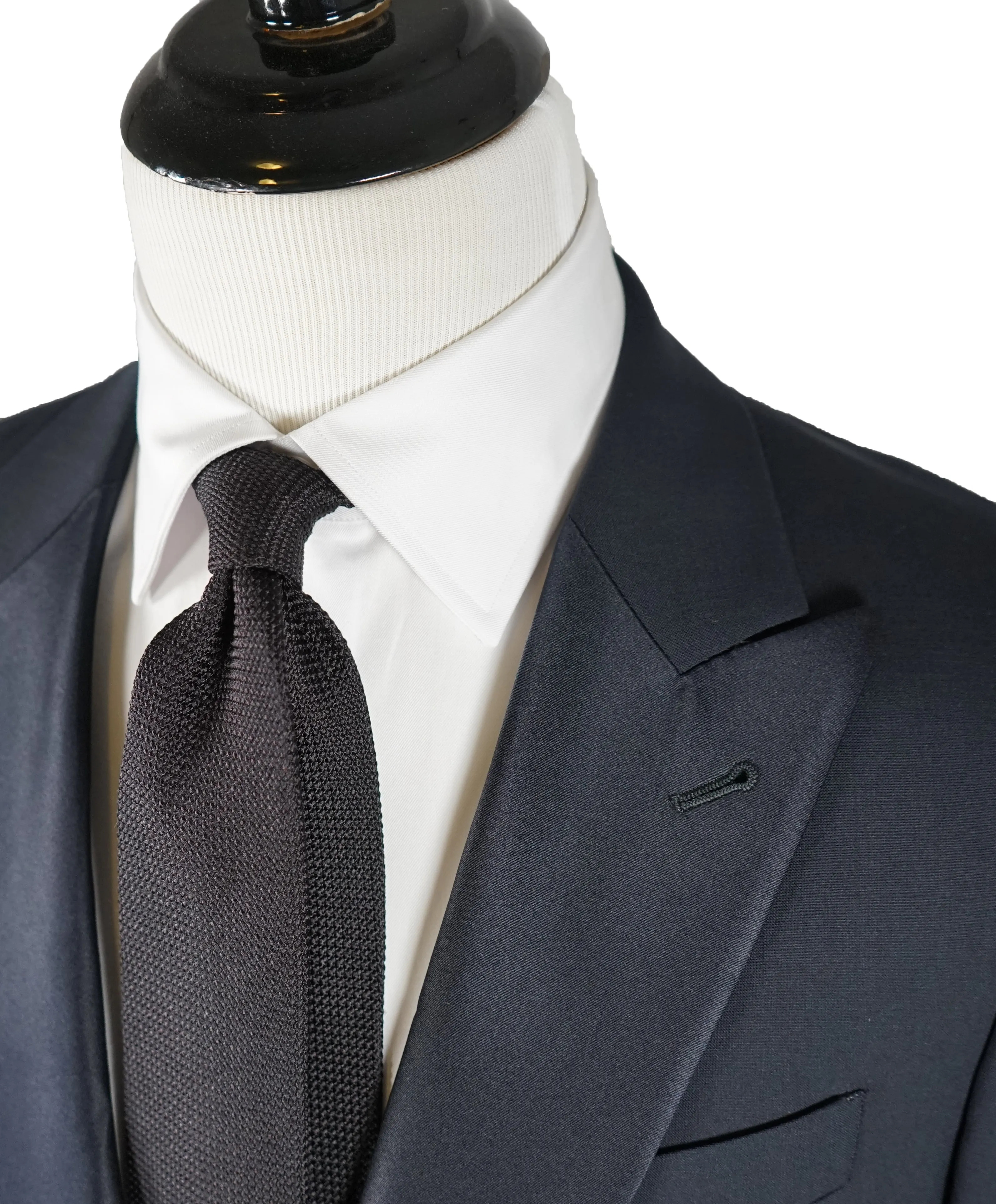 ARMANI COLLEZIONI - S Line Navy Blue Tuxedo Peak Lapels - 42R
