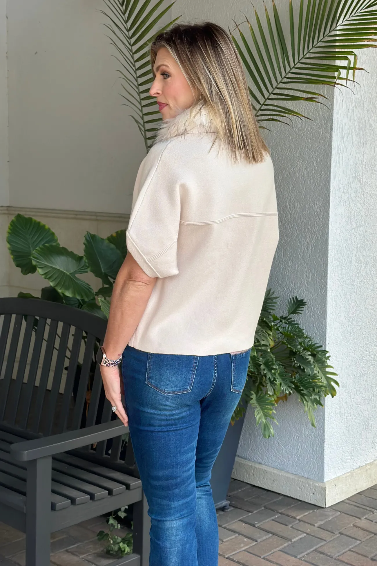 Dolce Cabo Faux Fur Collar Short Sleeve Cardigan-Cream