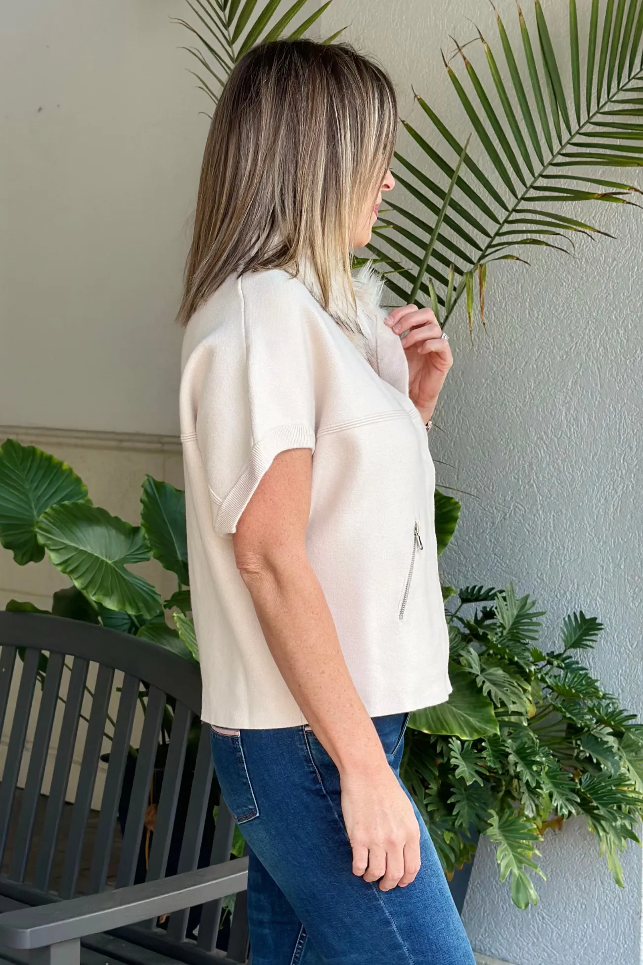 Dolce Cabo Faux Fur Collar Short Sleeve Cardigan-Cream