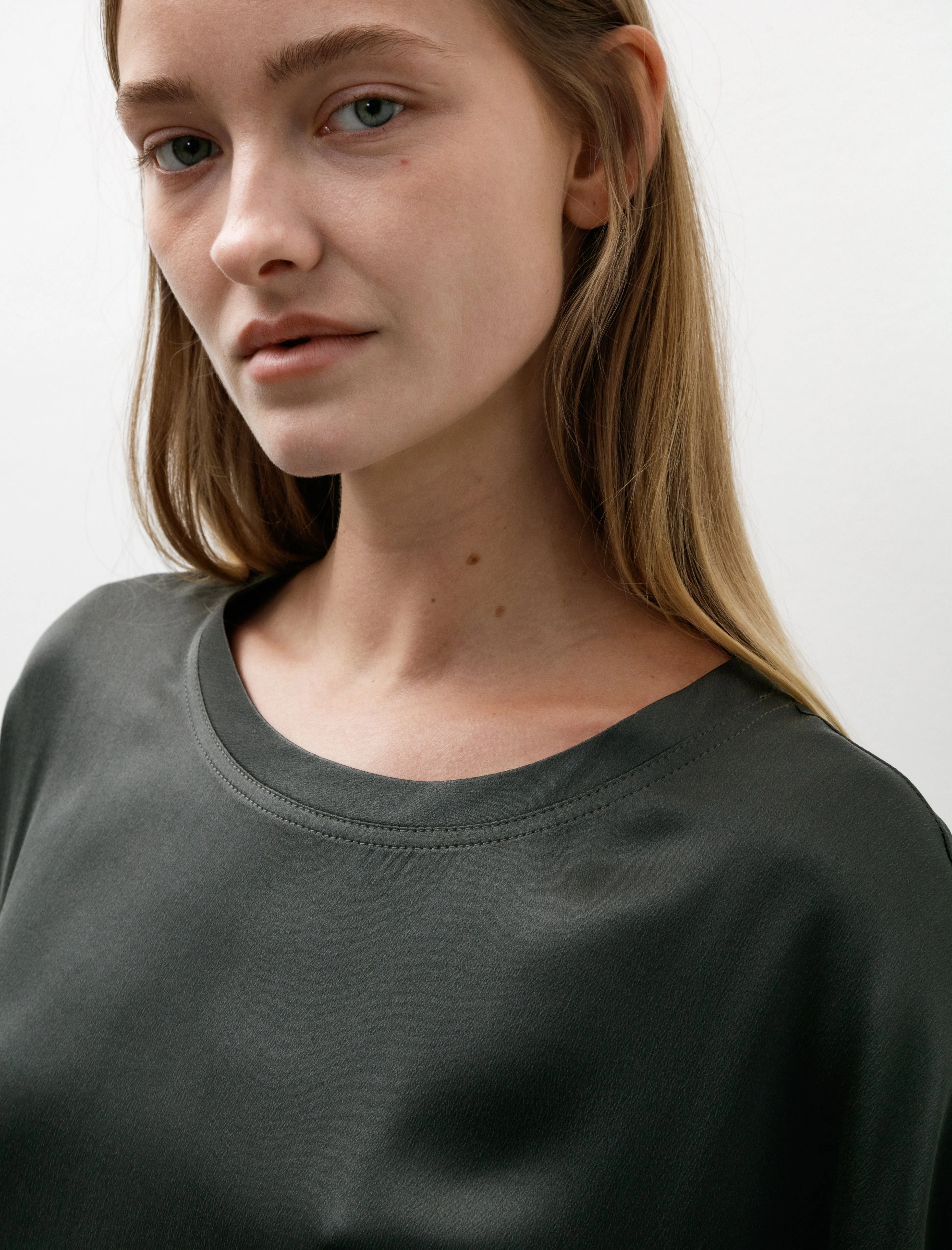 Easy T-Shirt Crepe Satin Silk Stone