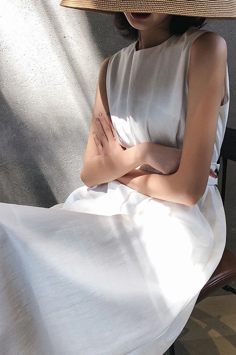 Elegant Simplicity Solid Pocket O Neck Sleeveless Dresses