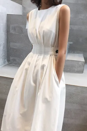 Elegant Simplicity Solid Pocket O Neck Sleeveless Dresses