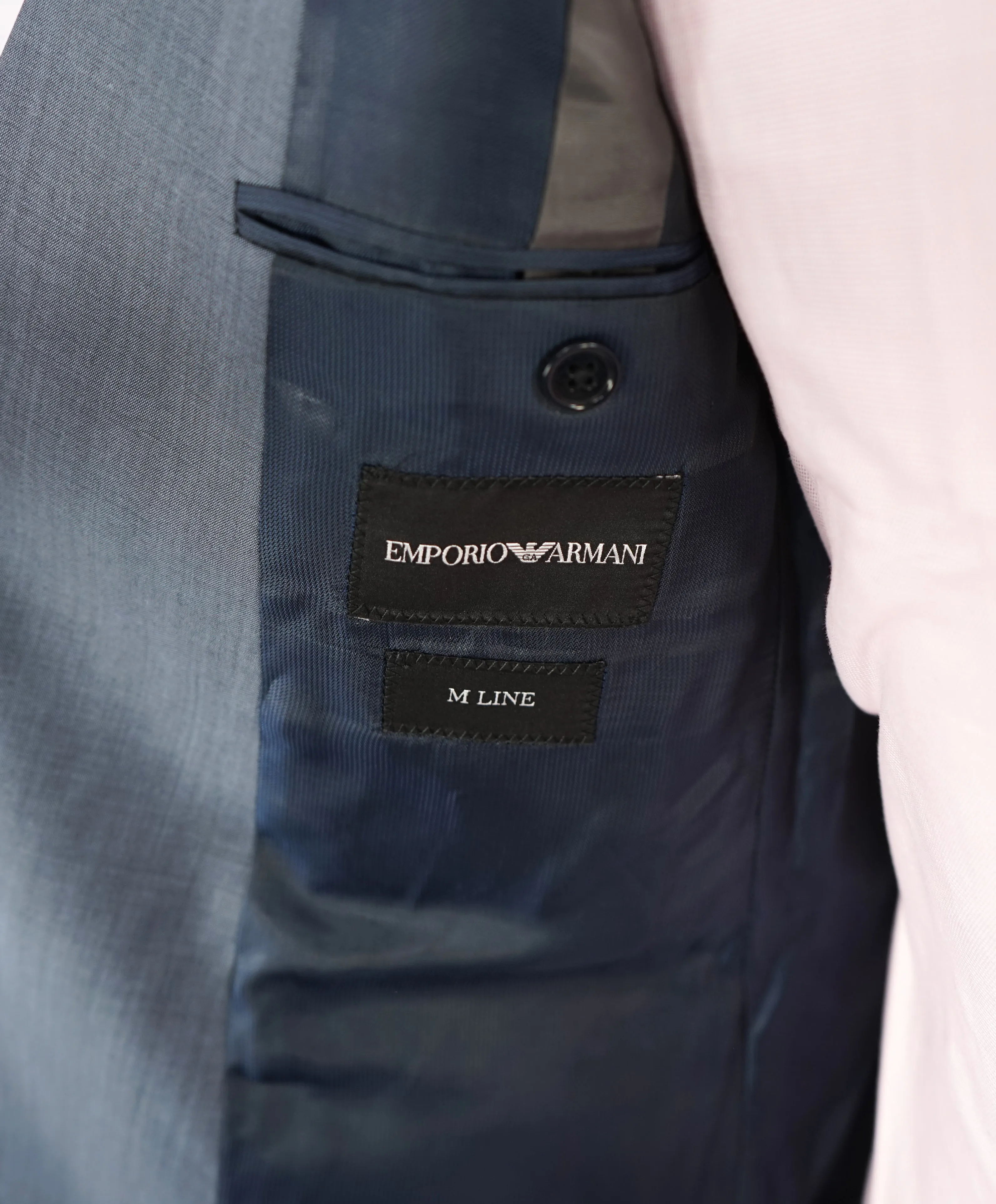 EMPORIO ARMANI - "M LINE" Drop 8 Baby Blue Suit W Pick Stitching - 38R