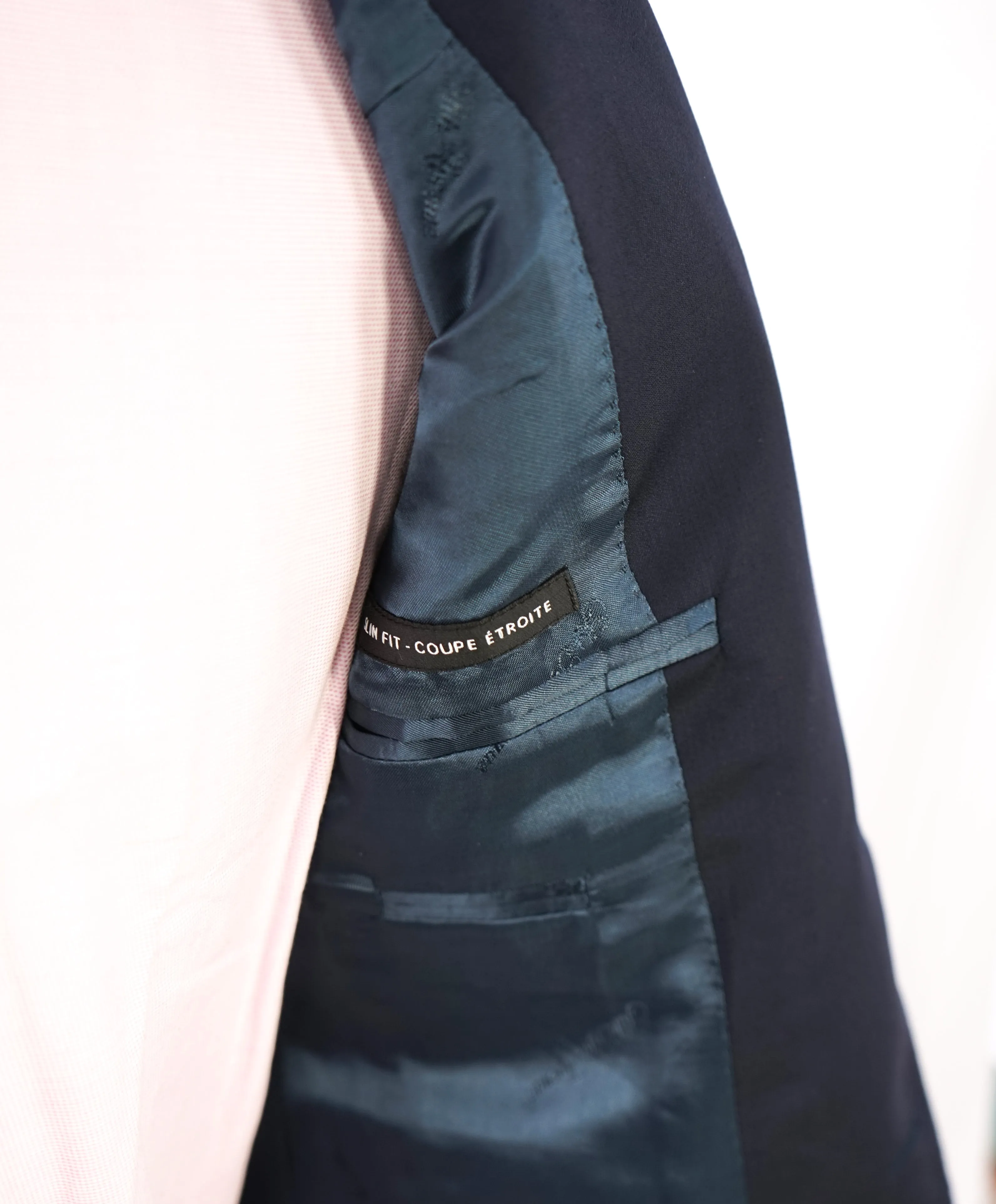 ERMENEGILDO ZEGNA - By SAKS FIFTH AVENUE "Slim" SILK BLEND Navy Suit - 42S