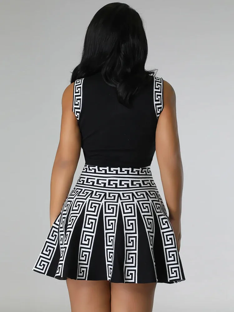 Geometry Sleeveless Pleated Dress