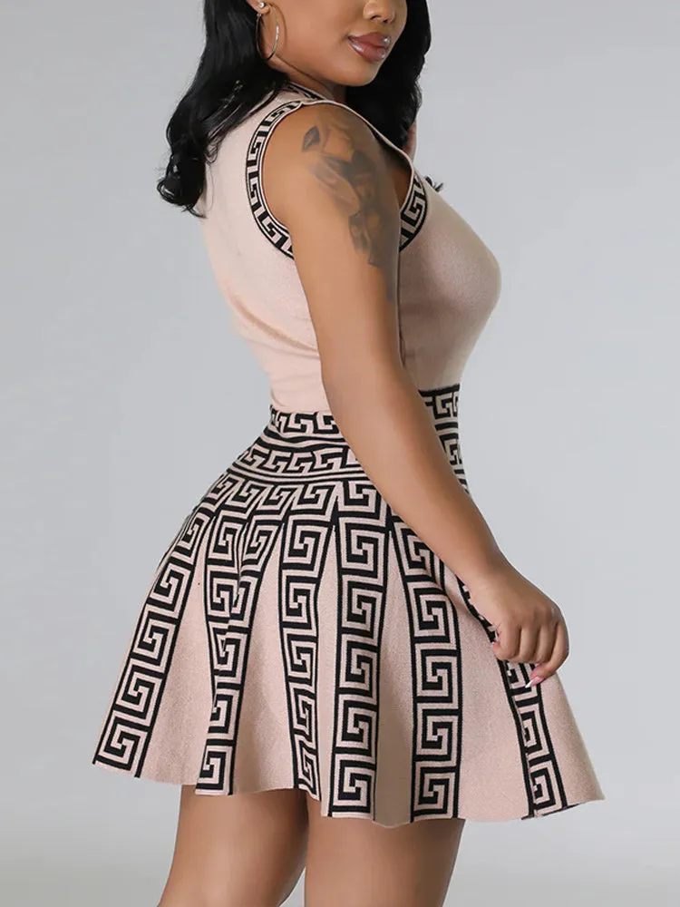 Geometry Sleeveless Pleated Dress
