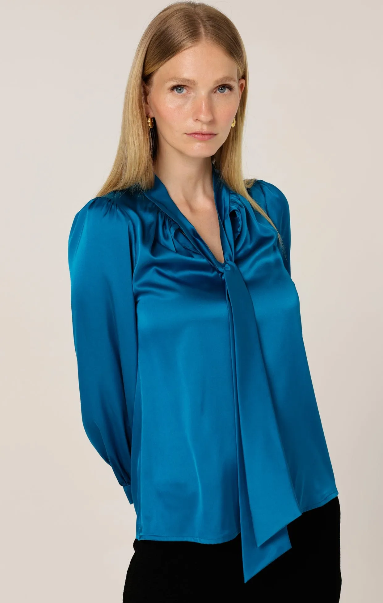 HATCHIE BLOUSE IN CERULEAN