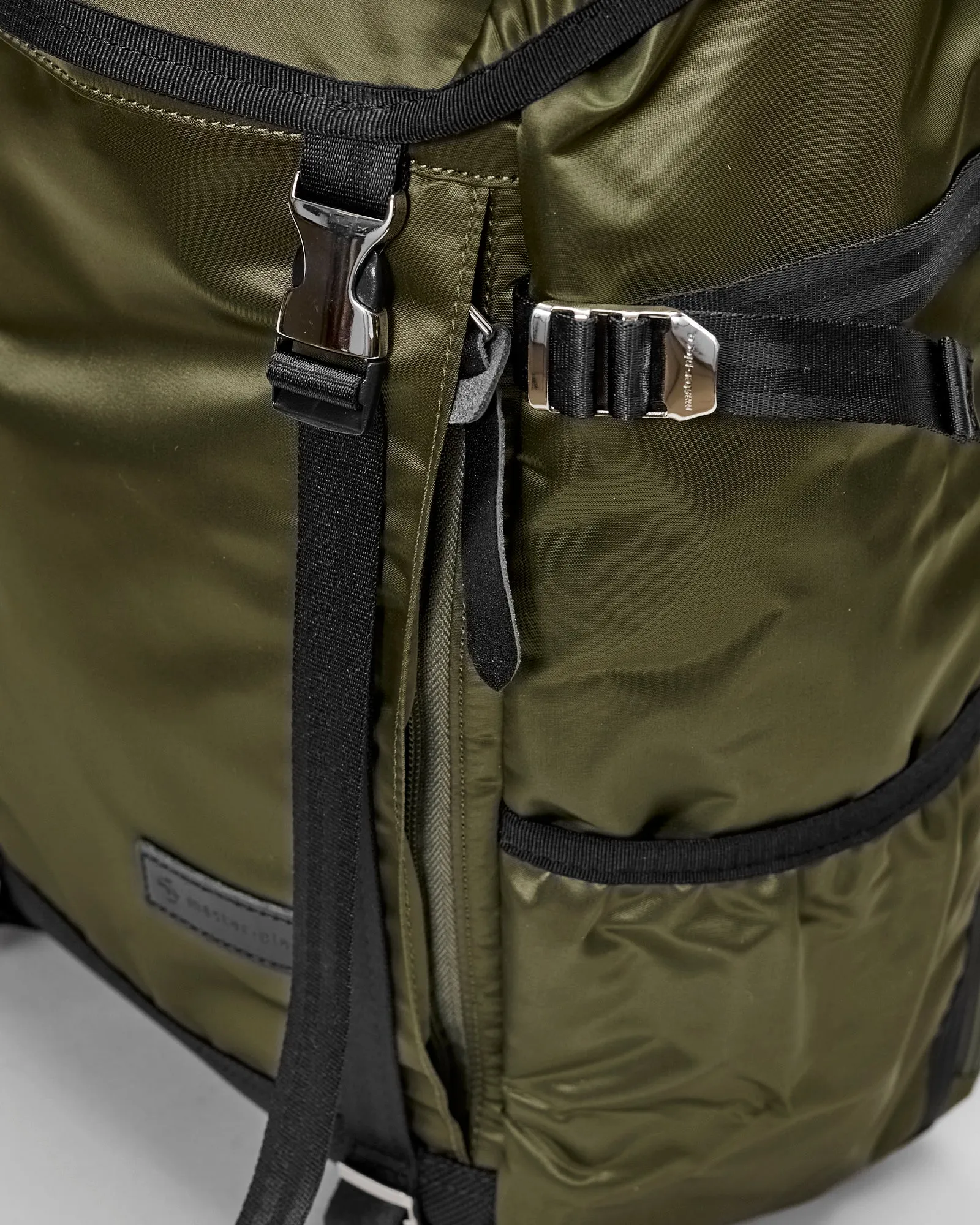 Lightning V2 Backpack in Khaki