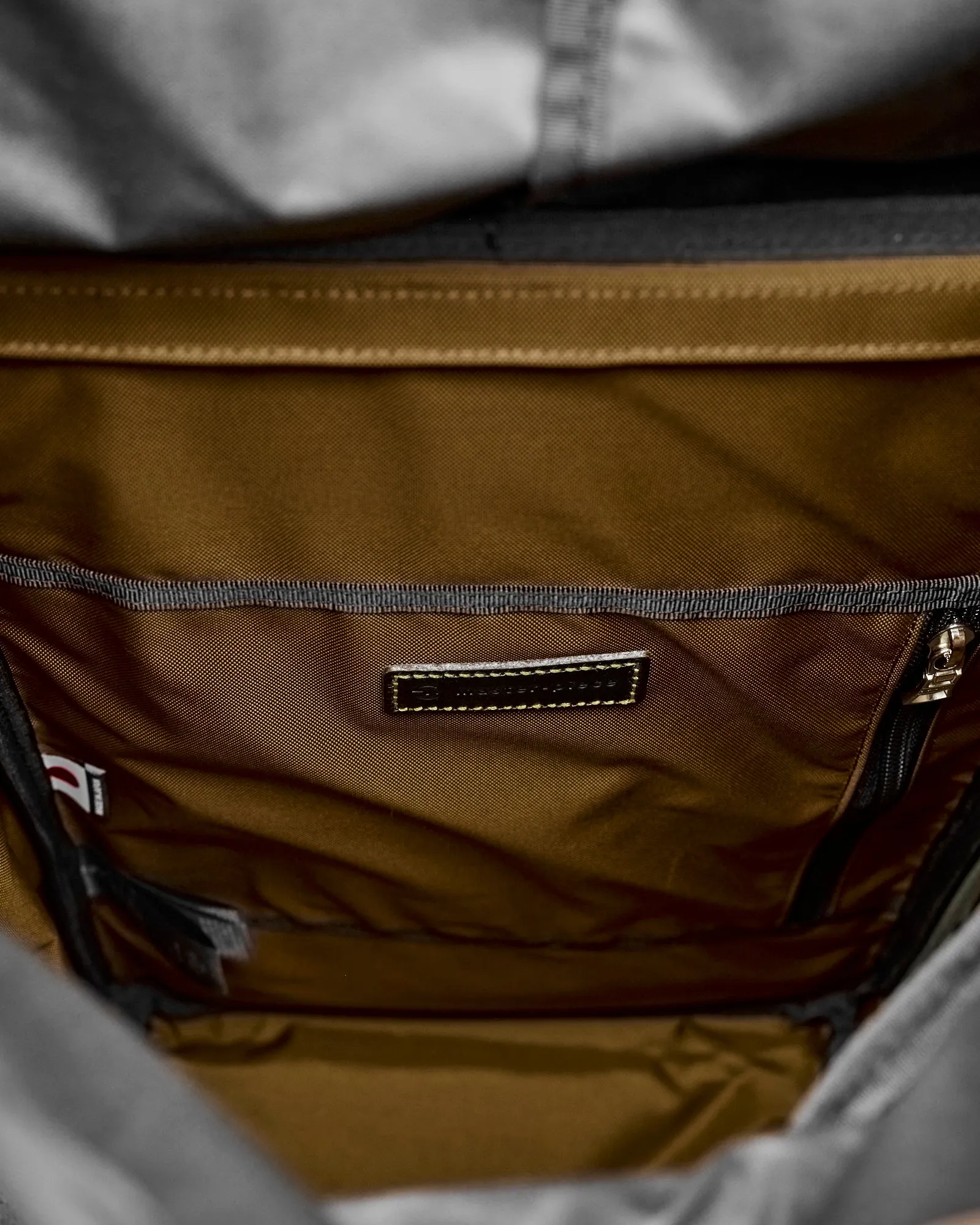Lightning V2 Backpack in Khaki