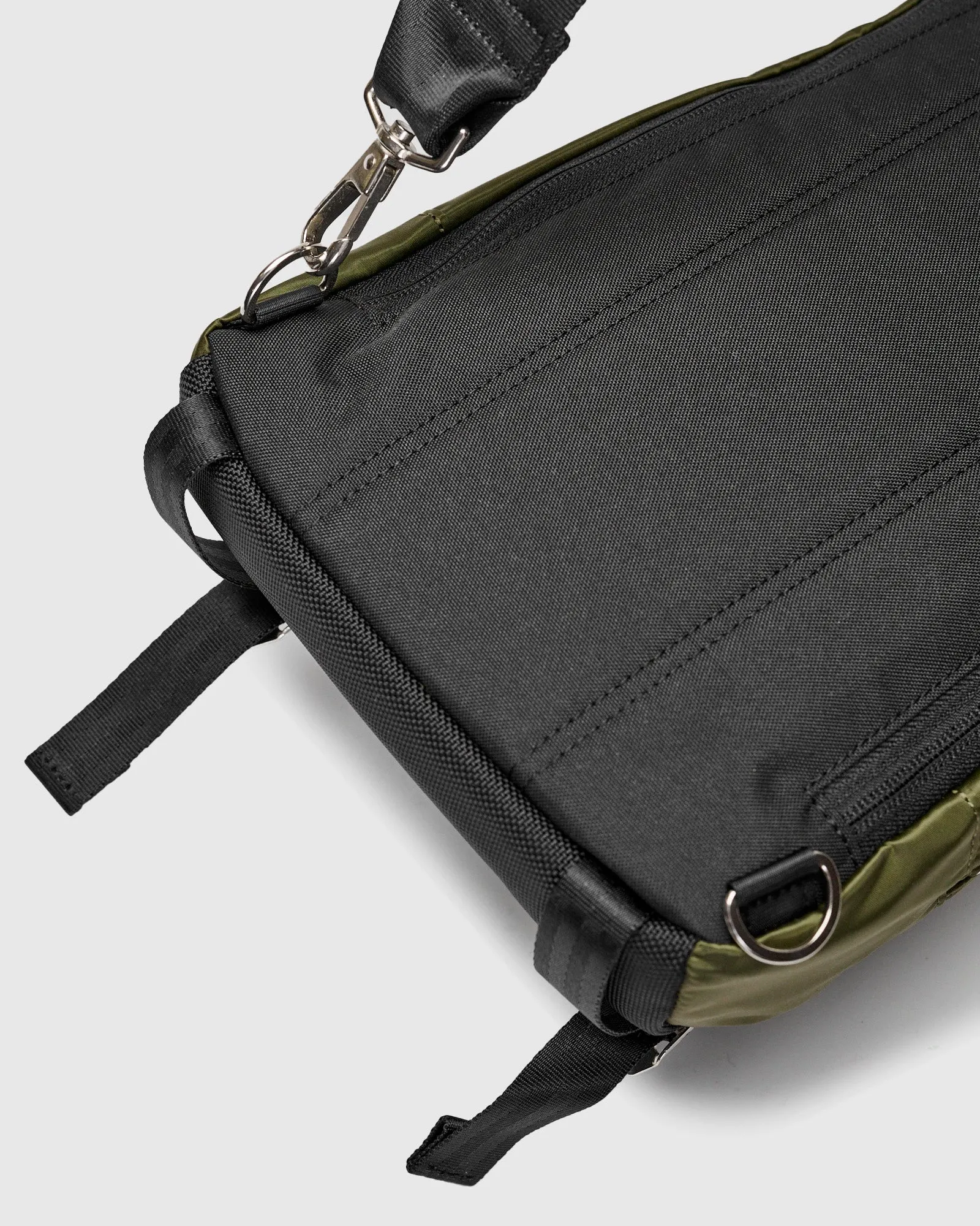 Lightning V2 Shoulder Sling Bag in Khaki