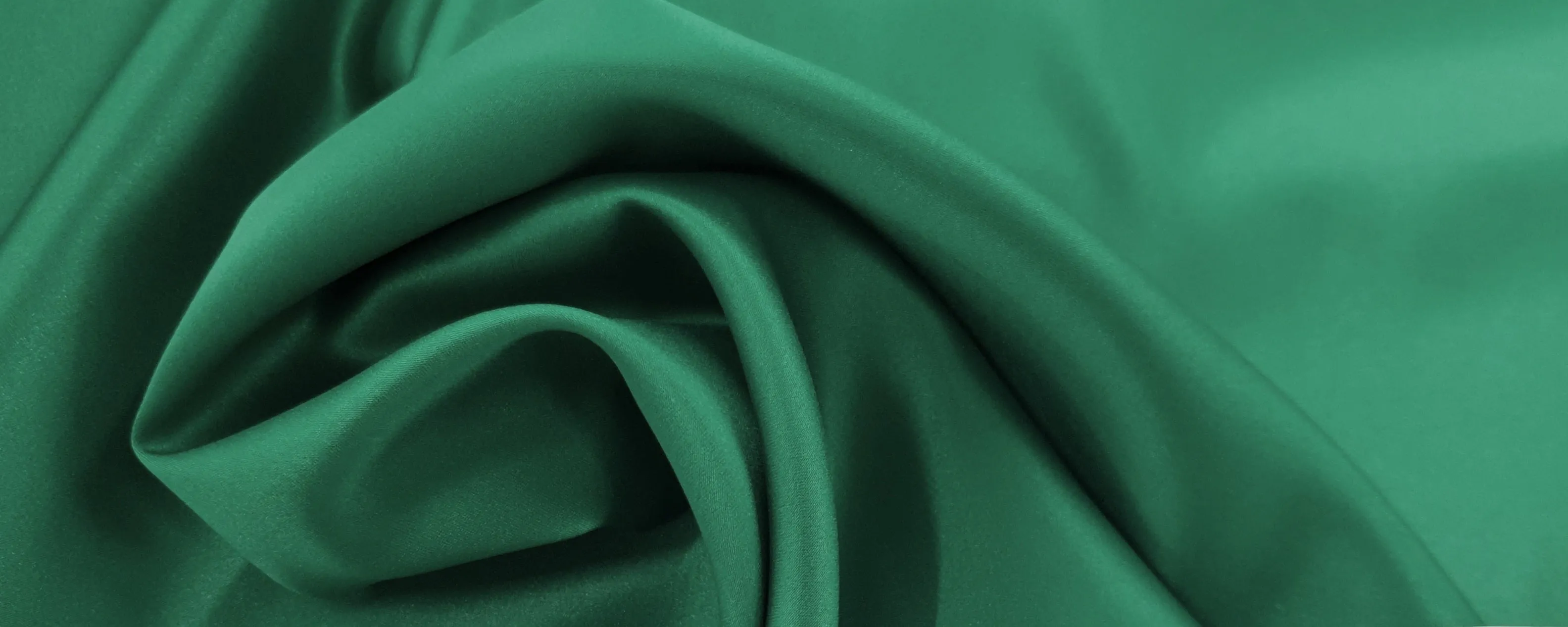 Medium Weight Delustered Satin Emerald