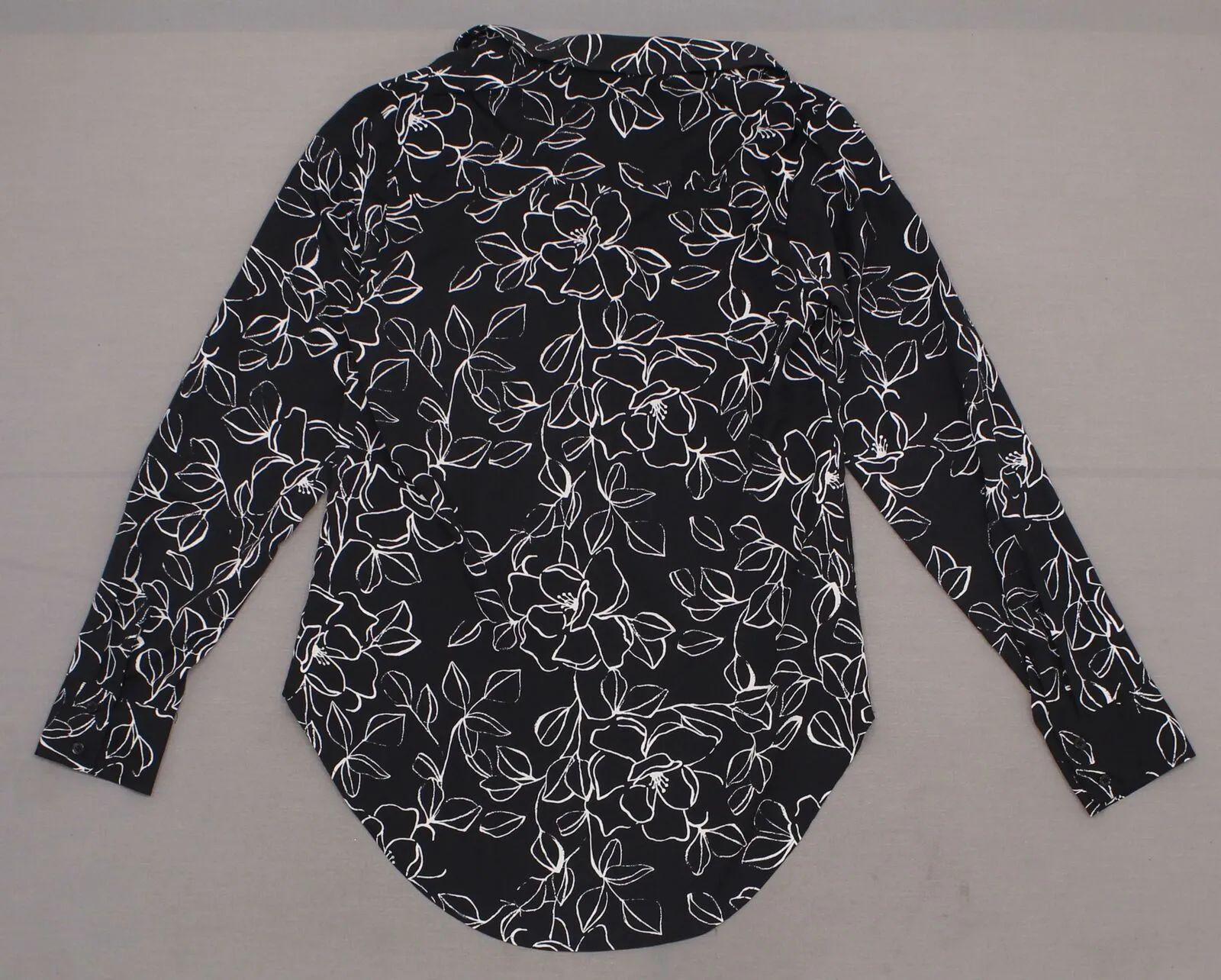 NWT A New Day Women's Collared Long Sleeve High Low Round Hem Crepe Blouse Small