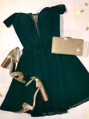 Off the Shoulder Dark Green Short Homecoming Dress