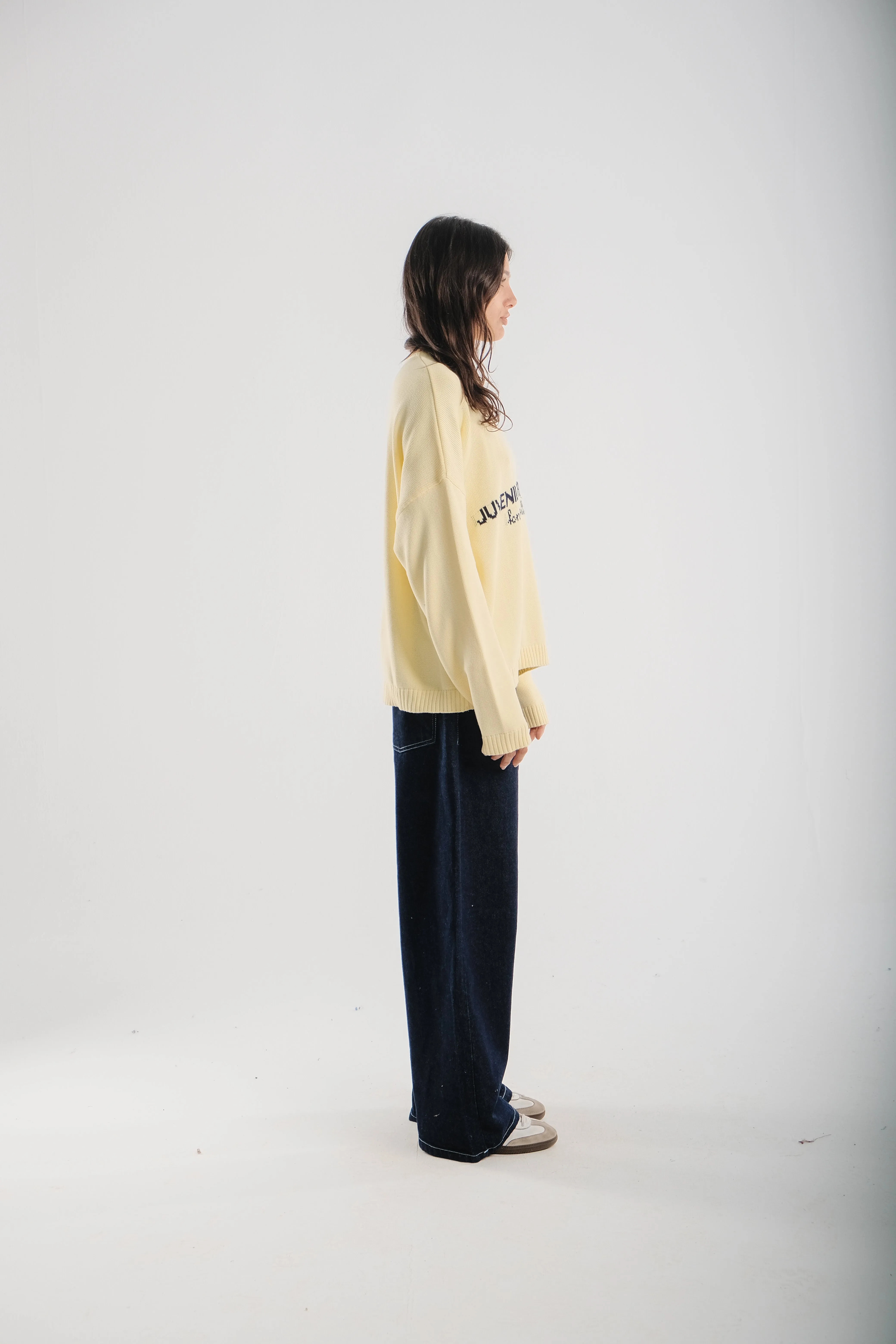 PALE YELLOW KNIT SWEATER