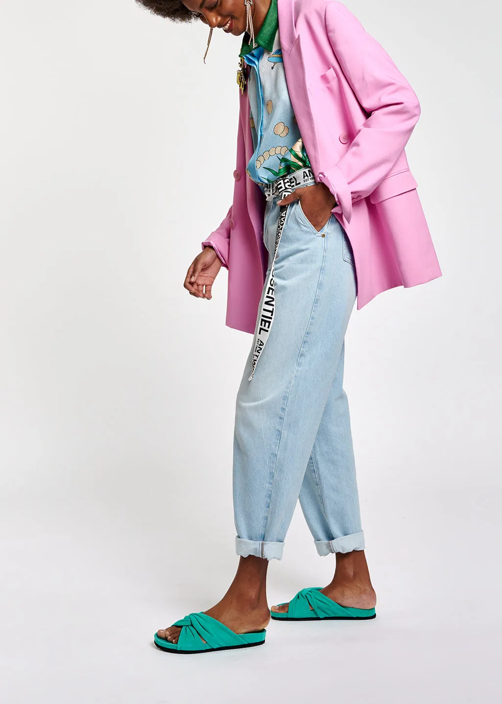 Pink oversized double-breasted blazer