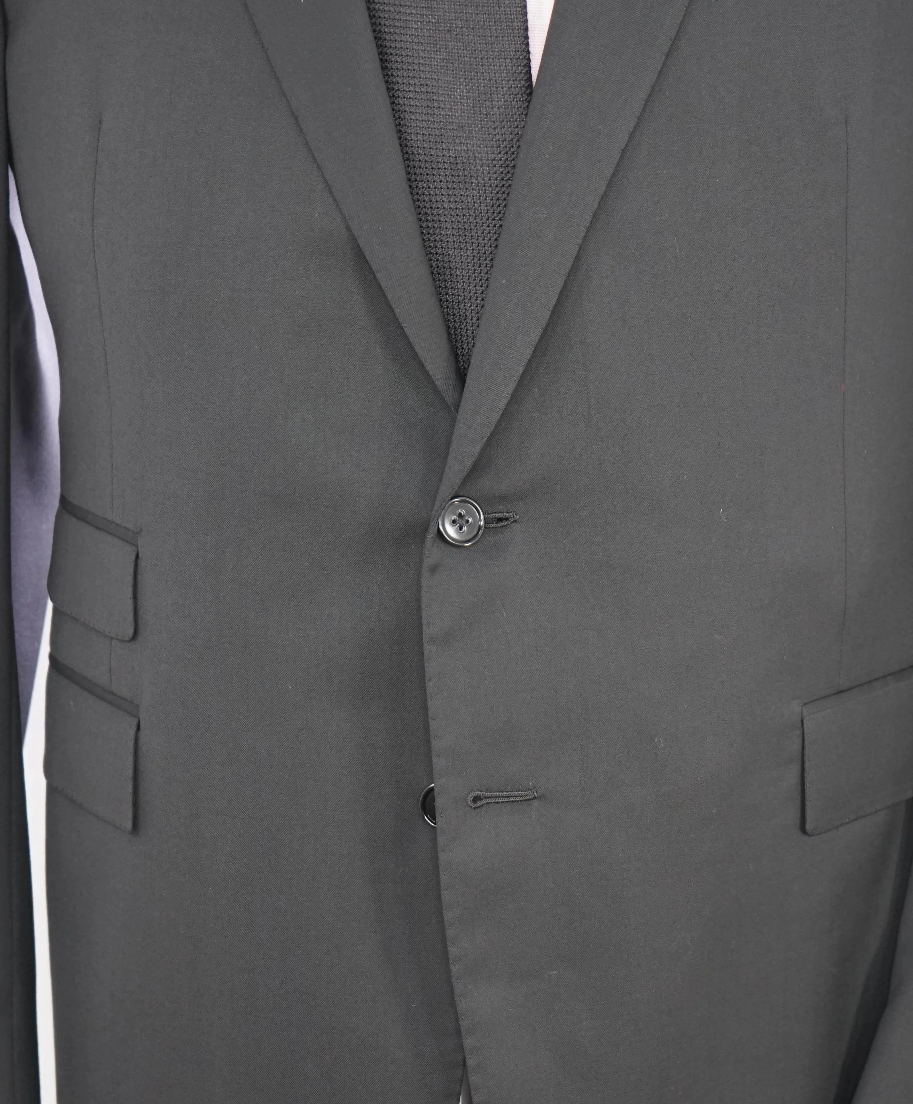 RALPH LAUREN PURPLE LABEL - Black Solid Doug 2-Btn *CLOSET STAPLE* Suit - 46R US
