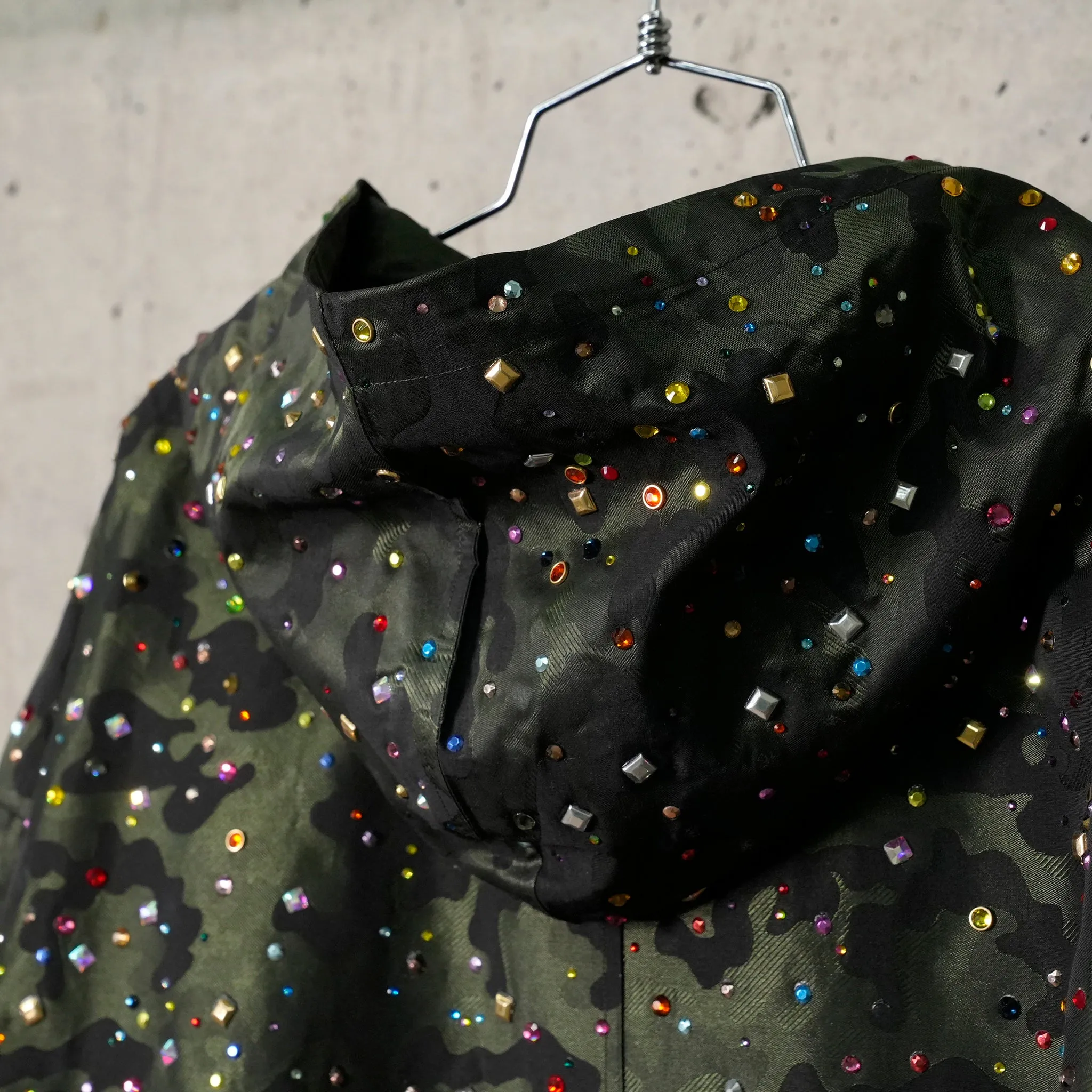 RHINESTONE RAIN MILITARY JACKET / CAMOUFLAGE