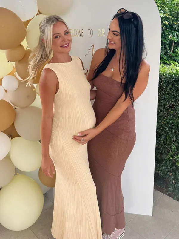 Sleeveless Knitted Maxi Dress with Ribbed Texture