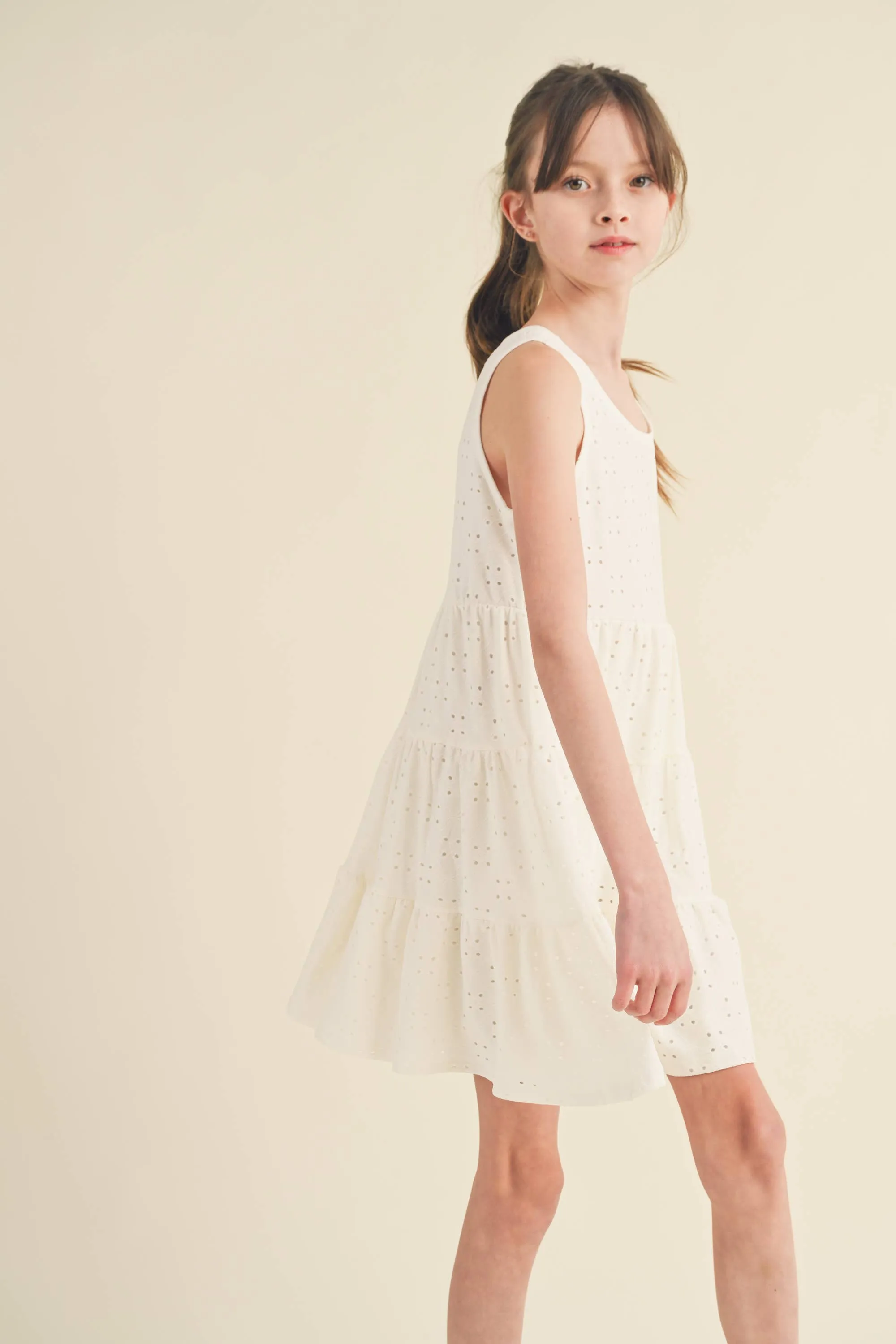 TWEEN KIDS GIRLS EYELET SLEEVELESS KNIT DRESS (7-12)