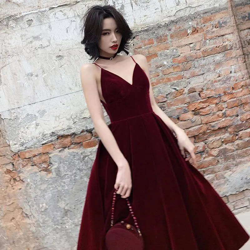 Twotwinstyle Backless Spaghetti Strap Sleeveless High Waist Sexy Party Dress With V-Neck