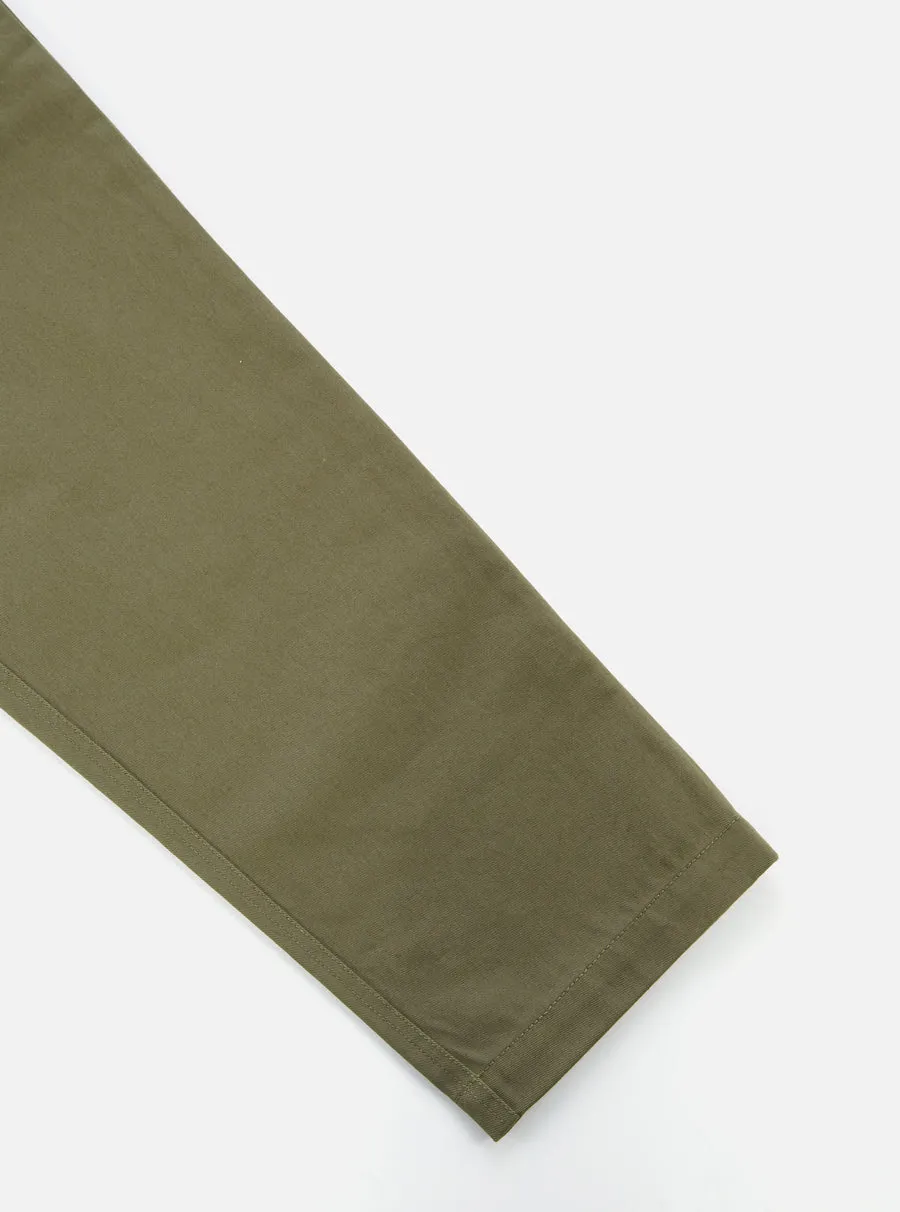 【Universal Works】Military Chino In Light Olive Twill／橄欖色休閒軍褲
