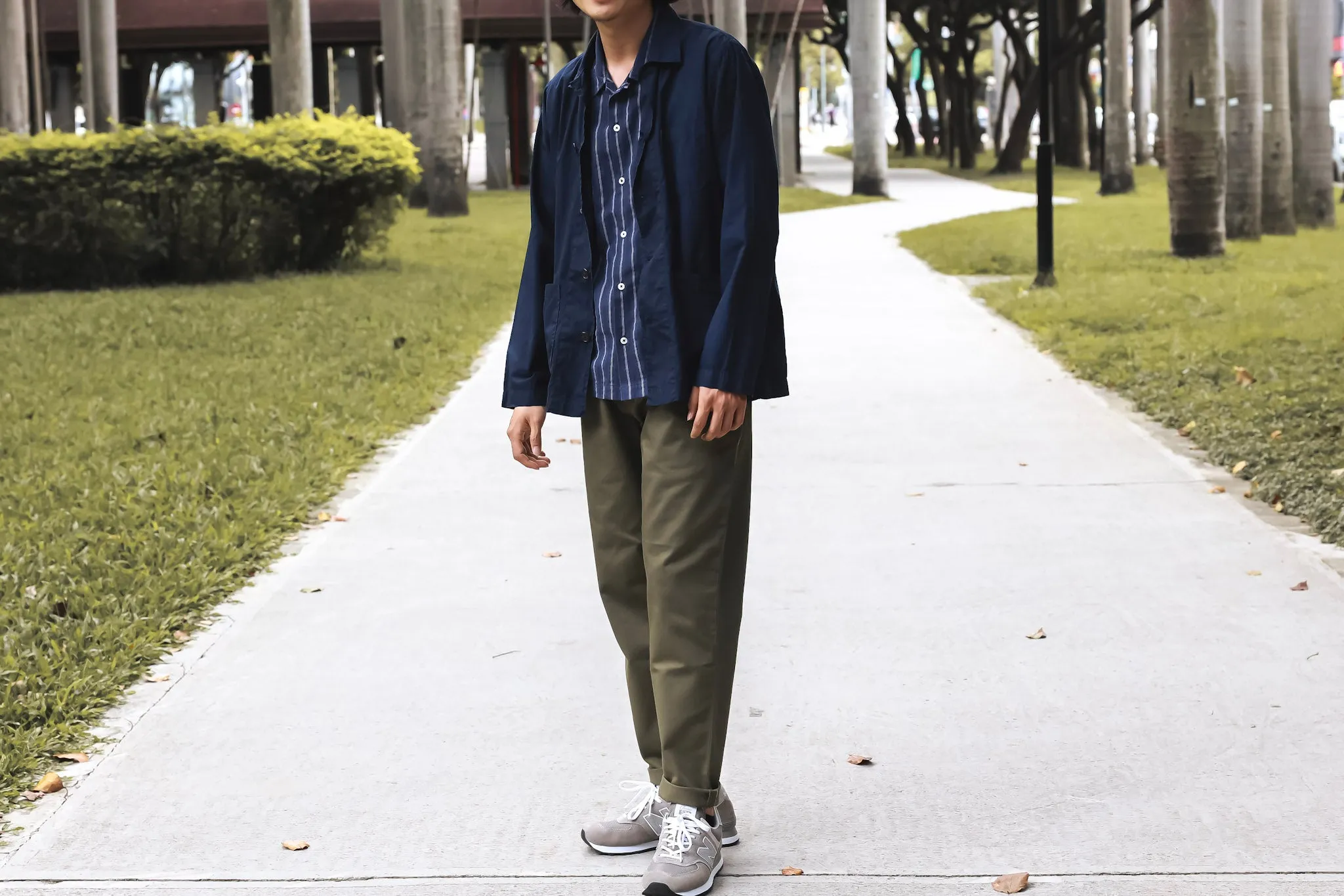 【Universal Works】Military Chino In Light Olive Twill／橄欖色休閒軍褲