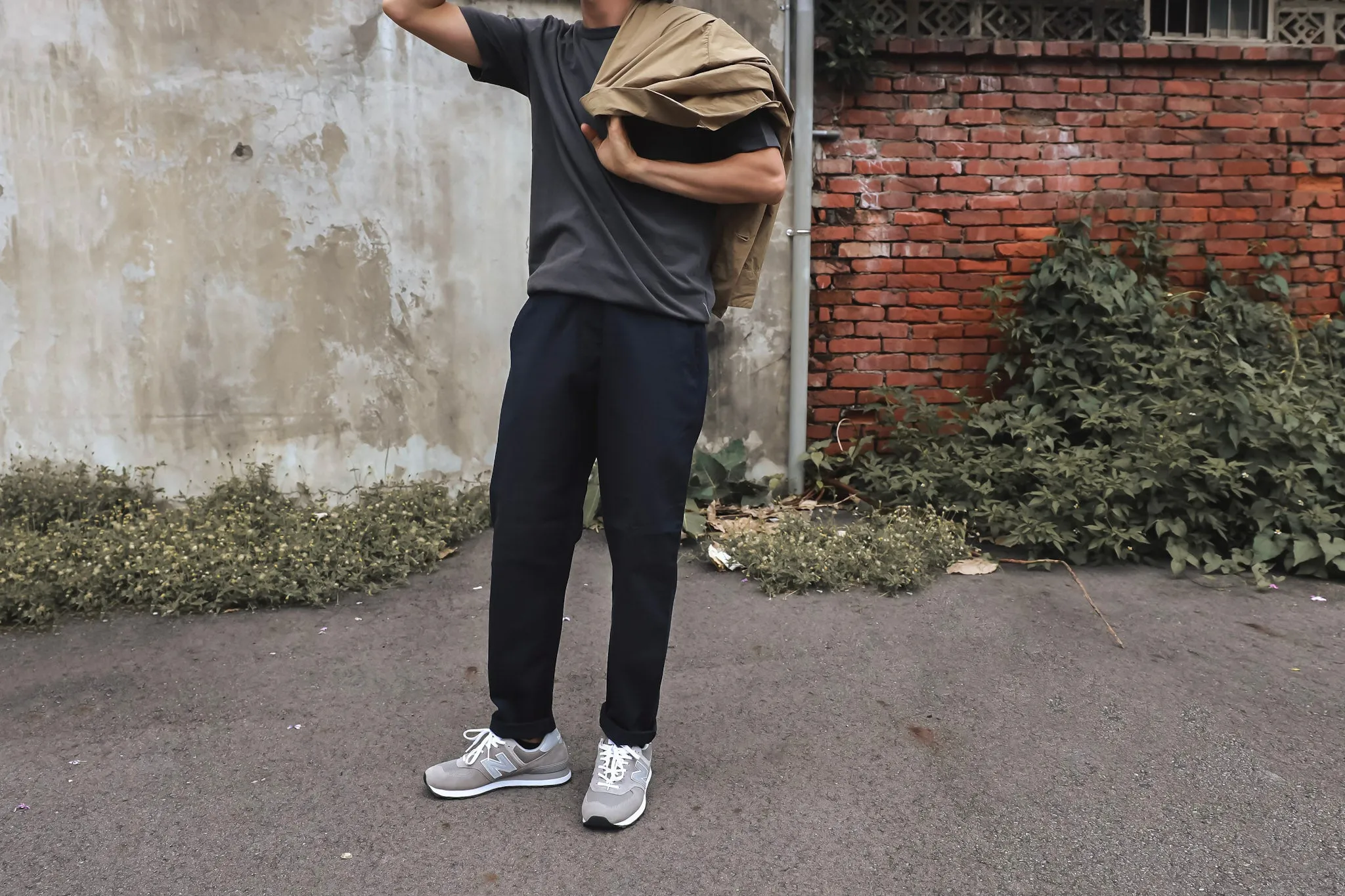 【Universal Works】Military Chino In Navy Twill／海軍藍休閒軍褲