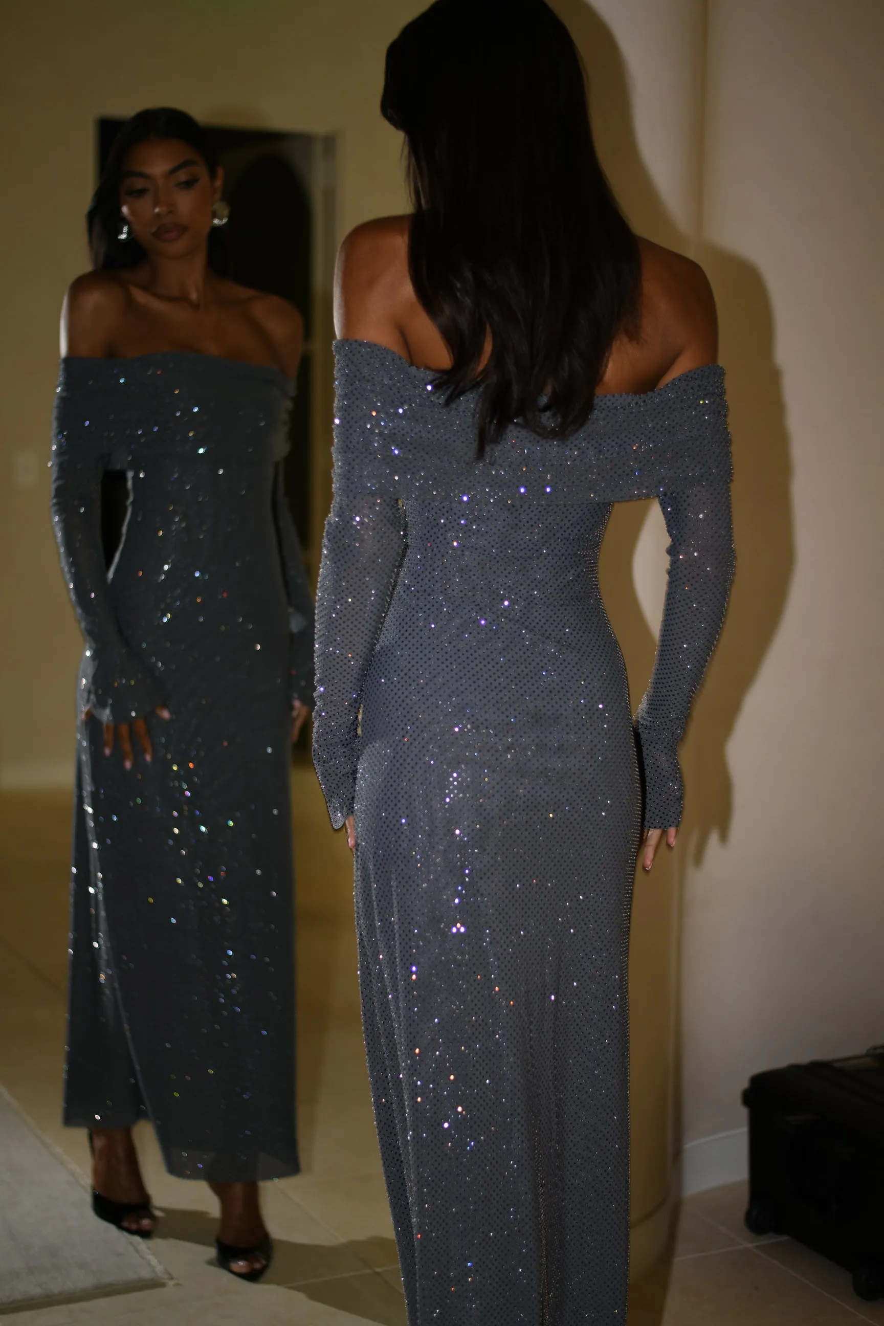 Vanesa® | Off-the-shoulder, shimmering maxi dress