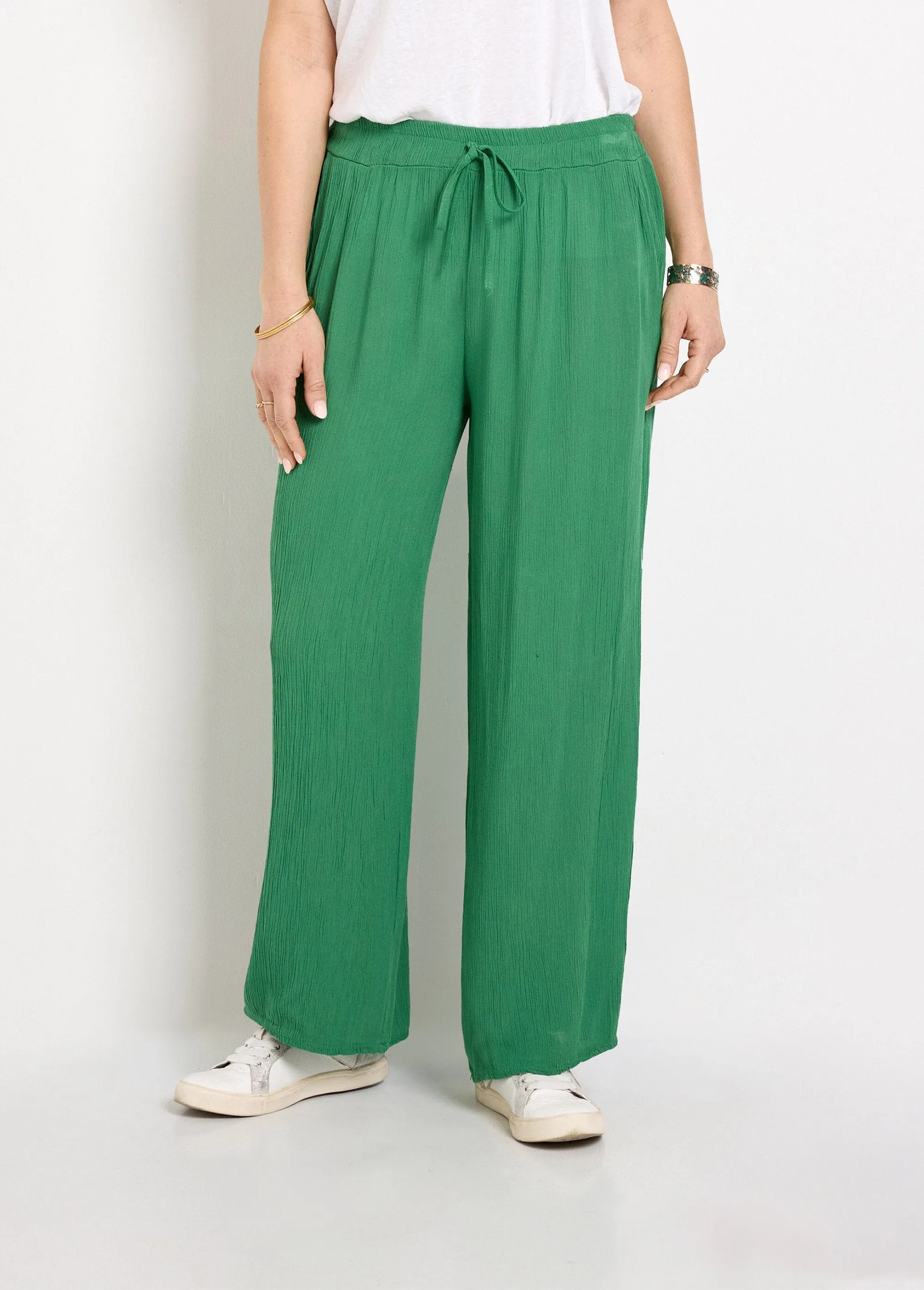 Wide flowing pants with elasticated waist