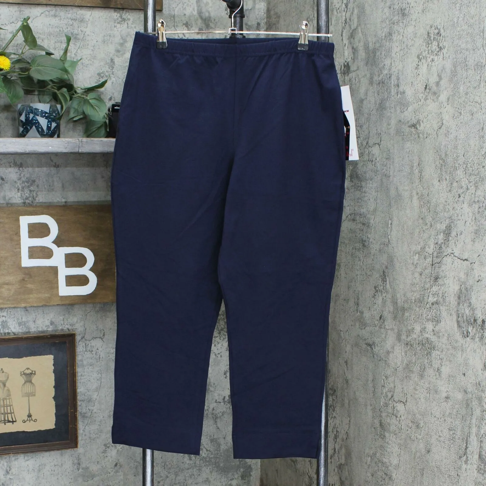 Women with Control Pull On Knit Crop Pants