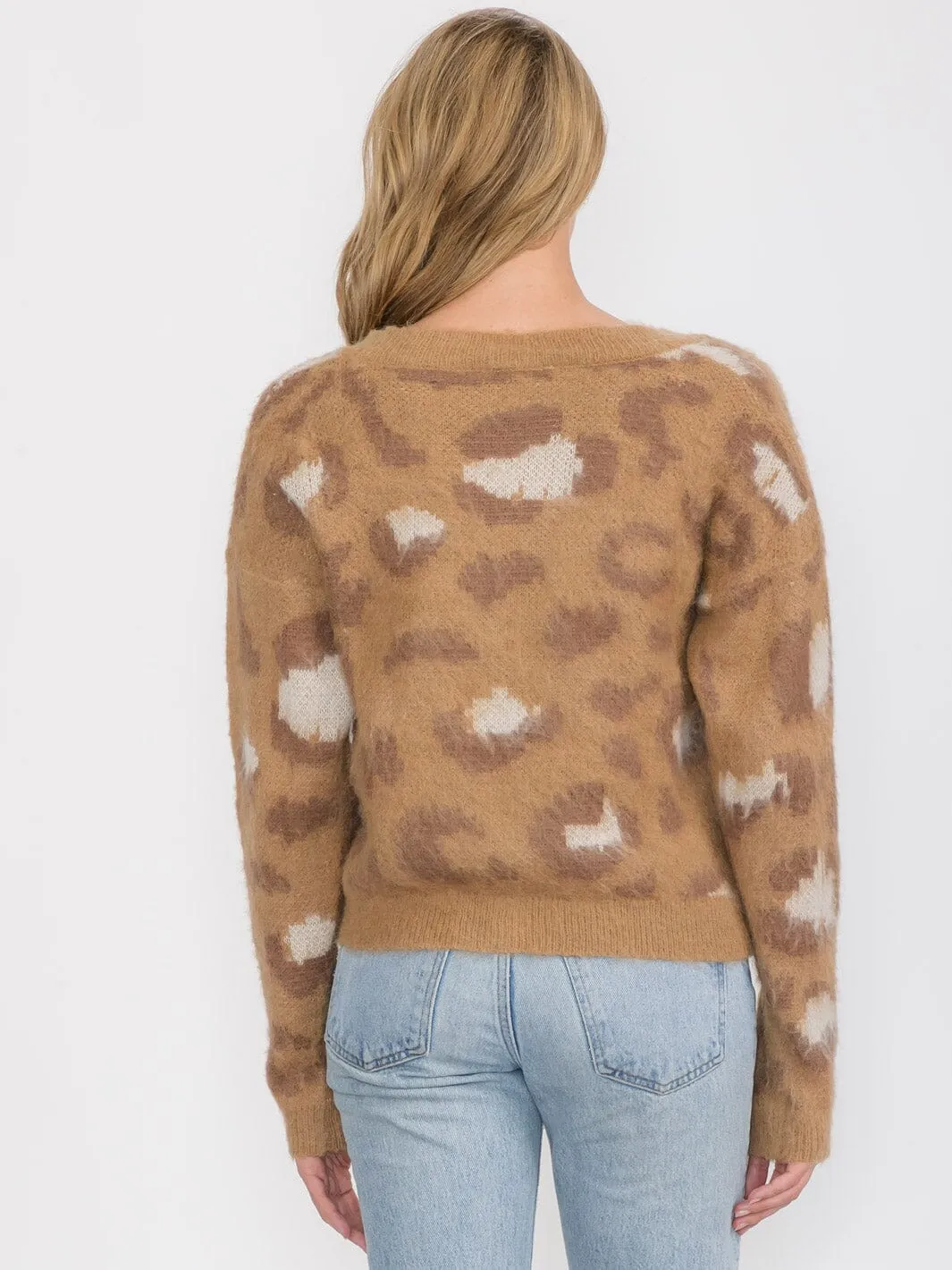 WOMEN'S LONG SLEEVE BUTTON CLOSURE ANIMAL PRINT CARDIGAN SWEATER